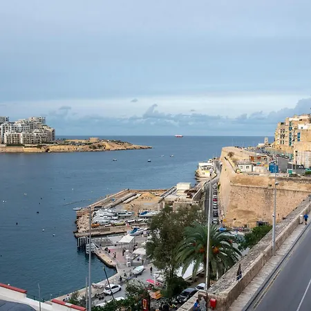 Unique Seafront Loft Overlooking Valletta's Views By 360 Estates