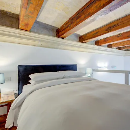 Unique Seafront Loft Overlooking Valletta's Views By 360 Estates Appartement