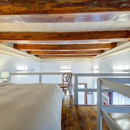 Apartman Unique Seafront Loft Overlooking Valletta's Views By 360 Estates