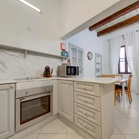 Apartman Unique Seafront Loft Overlooking Valletta's Views By 360 Estates Valletta