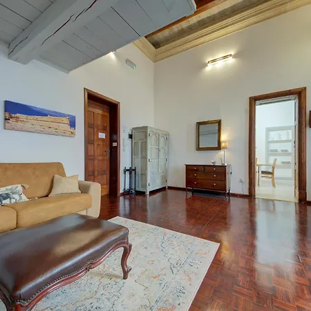 Апартаменты Unique Seafront Loft Overlooking Valletta's Views By 360 Estates Валетта