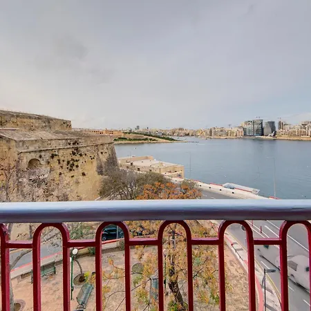 Unique Seafront Loft Overlooking Valletta's Views By 360 Estates * Valletta