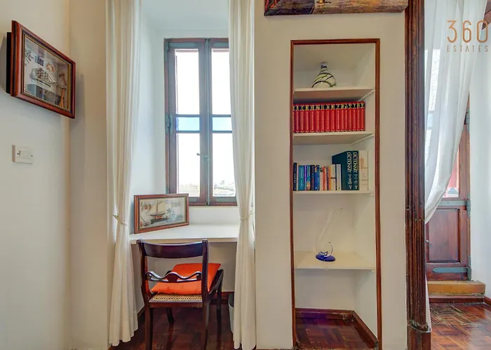 Unique Seafront Loft Overlooking Valletta's Views By 360 Estates