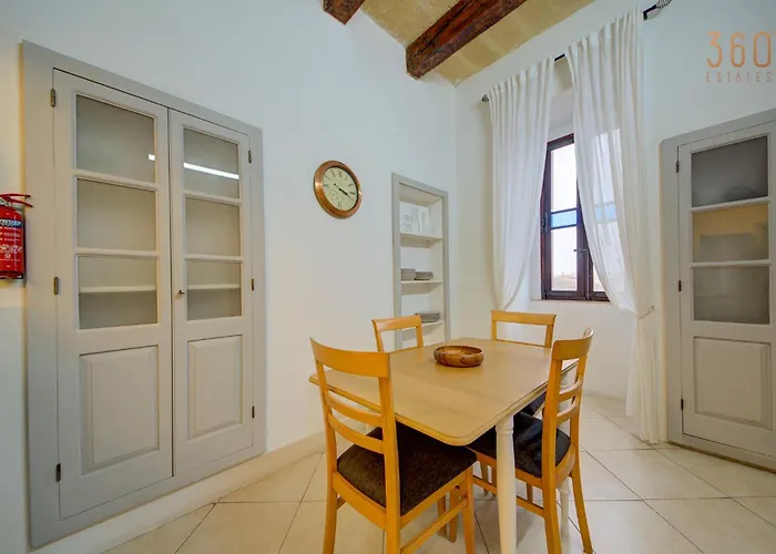 Unique Seafront Loft Overlooking Valletta's Views By 360 Estates Apartment