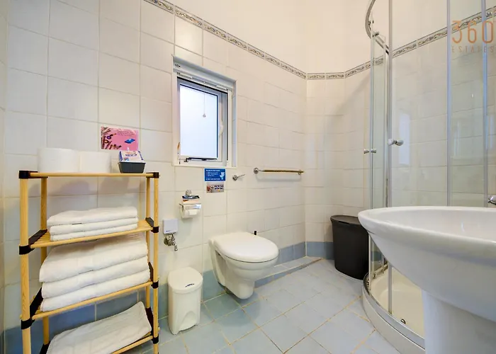 Unique Seafront Loft Overlooking Valletta's Views By 360 Estates *